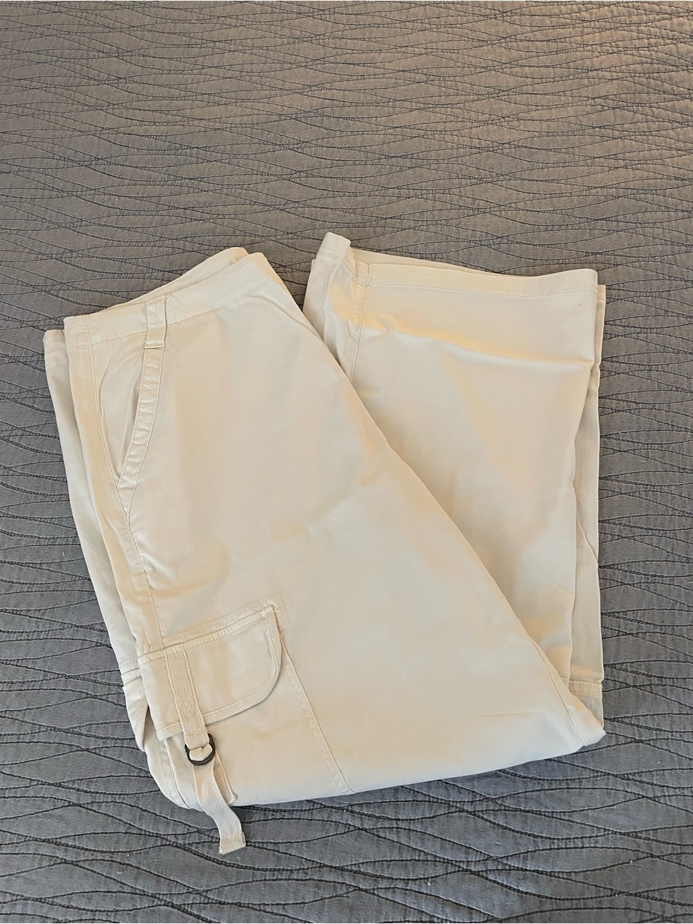 NWOT American Eagle Off White Cargo Pants Size 18
